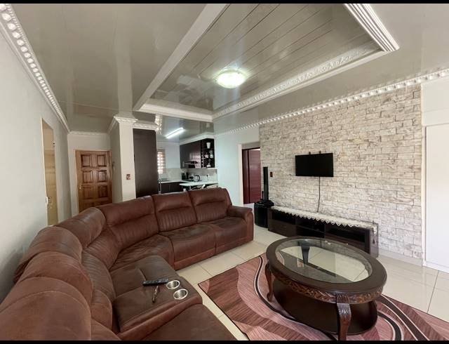 3 BEDROOM SECTIONAL TITLE FOR SALE IN PARKRAND